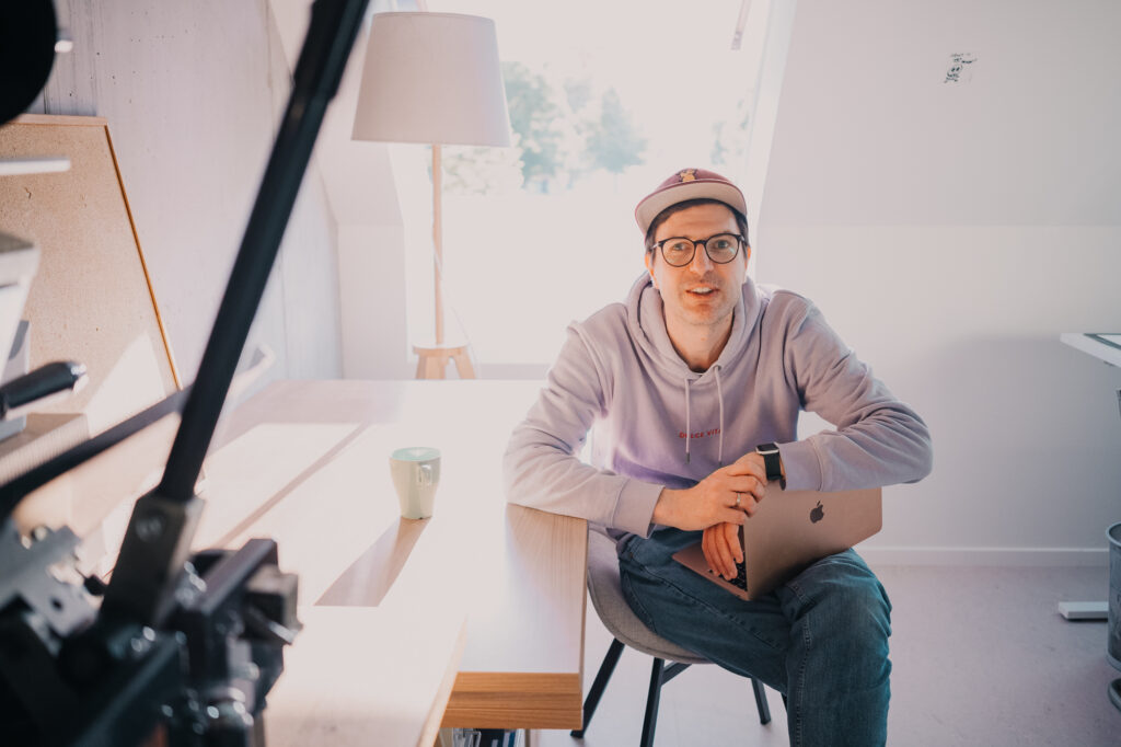 Benjamin Weisser, Texter aus Potsdam